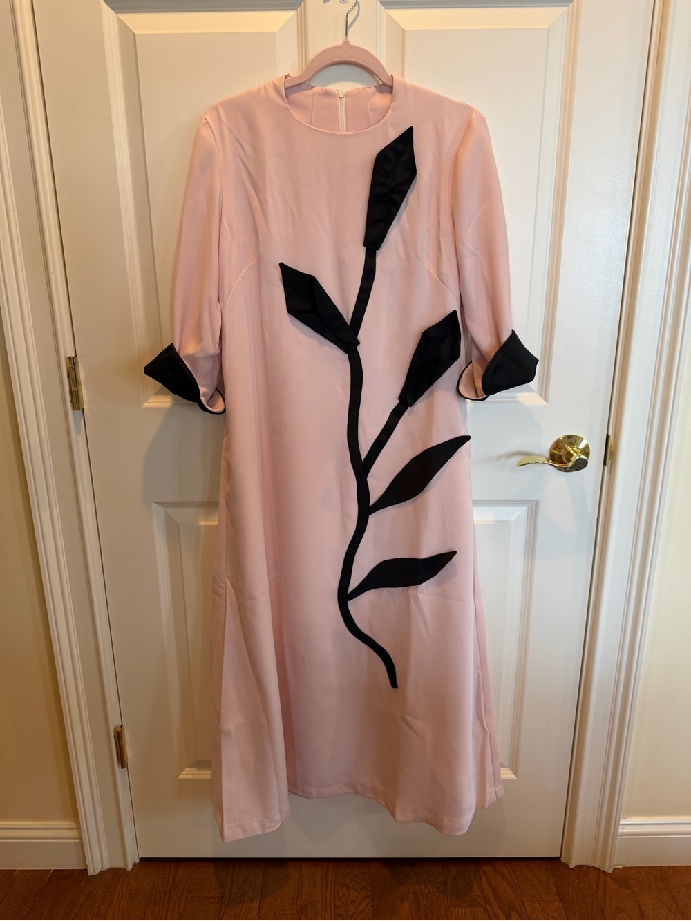Julia Allert Art Inspired Semi-Fitted Black Leaf Appliqué Dress-Pink RETAIL $348